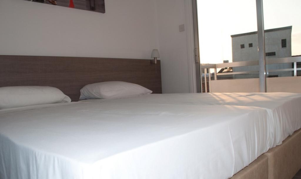 St. George Rent Rooms ลาร์นาคา ภายนอก รูปภาพ