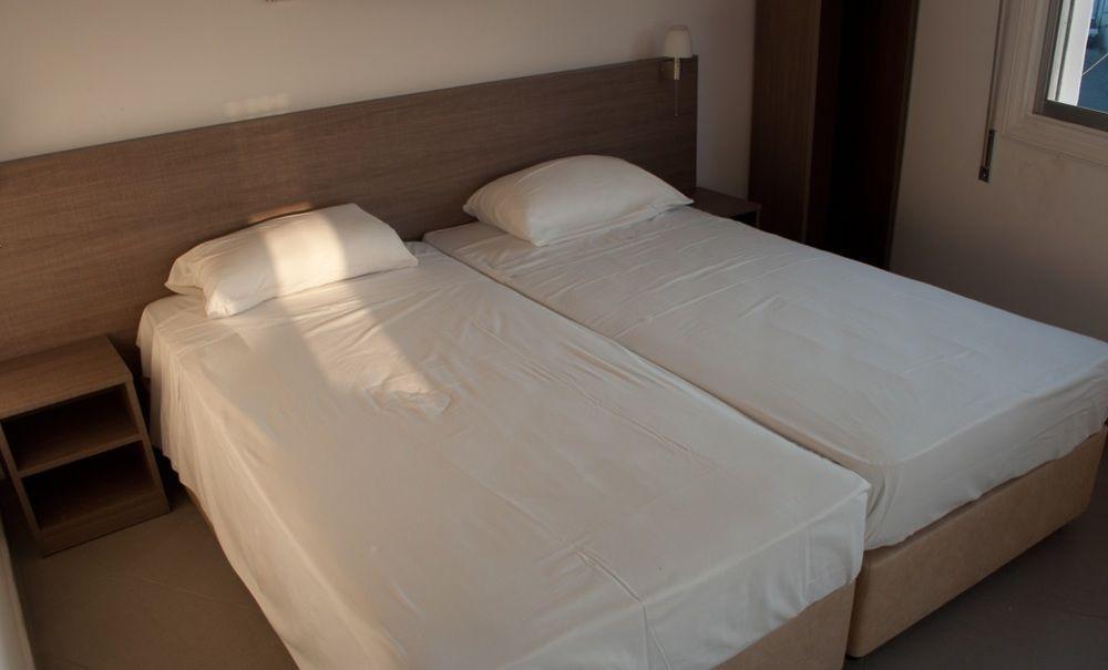 St. George Rent Rooms ลาร์นาคา ภายนอก รูปภาพ