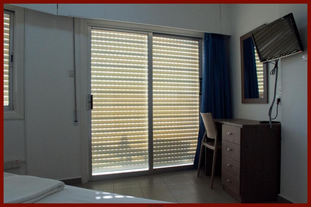 St. George Rent Rooms ลาร์นาคา ภายนอก รูปภาพ